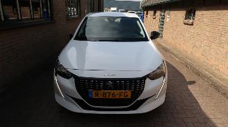 Peugeot 208 Peugeot 208 1.2 PureTech Active picture 2