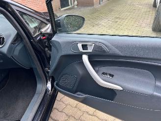 Ford Fiesta 1.25 Titanium picture 15