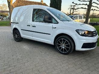 krockskadad bil bedrijf Volkswagen Caddy 2.0 TDI L1H1 BMT Trendline 2016/5
