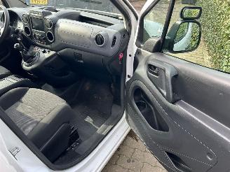 Peugeot Partner 120 1.6 BlueHDi 100 L1 Première picture 22