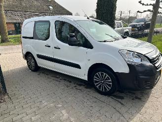 Peugeot Partner 120 1.6 BlueHDi 100 L1 Première picture 5