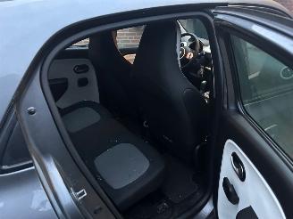 Renault Twingo 1.0 SCe Collection picture 15