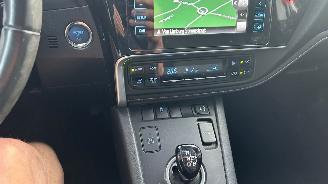 Toyota Auris 1.8 Hybrid Dynamic Ultimate picture 18