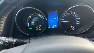 Toyota Auris 1.8 Hybrid Dynamic Ultimate picture 16