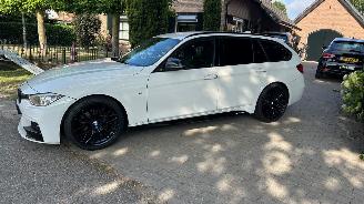 Voiture accidenté BMW 3-serie Touring 320i Executive AUTOMAAT 2015/3
