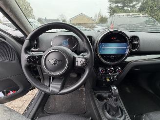 Mini Countryman SE ALL4. Plug in Hybride. ( schroefschade ) incl 3 deuren picture 9