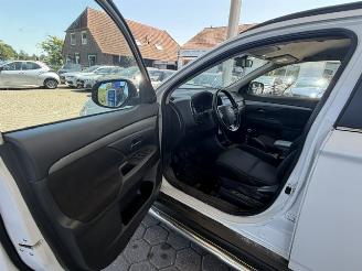 Mitsubishi Outlander 2.2 Di-D Intense. KLIMA | CRUISE ( INRUIL VERKREGEN ) picture 9