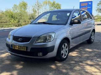 uszkodzony samochody osobowe Kia Rio 1.4 X-pect. AIRCO | 5 DEURS | INRUIL VERKREGEN. 2009/3