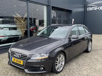 krockskadad bil auto Audi A4 Avant 2.0 TDI Pro Line 2011/3