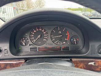 BMW 5-serie 530D Touring picture 12