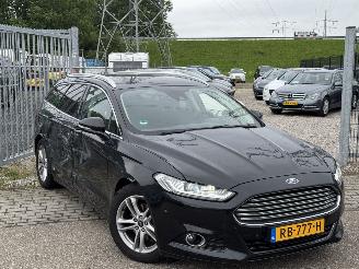 skadebil auto Ford Mondeo 1.5 TDCi Titanium Lease Editon 2017/10