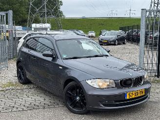 skadebil auto BMW 1-serie 118 D High Executive 2007/11