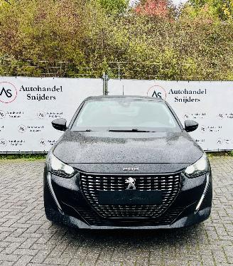 Peugeot 208 Allure picture 2