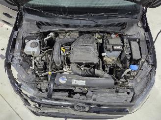 Volkswagen Polo Polo Comfortline 1.0 benzine picture 11