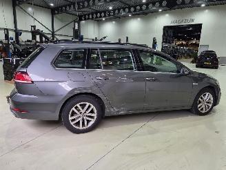 Volkswagen Golf PANO ACC picture 4