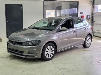 krockskadad bil auto Volkswagen Polo highline 2018/1