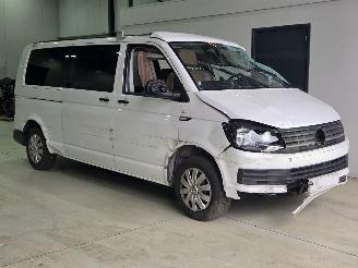 Damaged car Volkswagen  T6 camper 2.0 TSI 2017/8