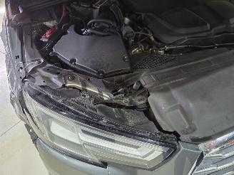 Audi A4 Avant 2.0 TDI B9 S line picture 19