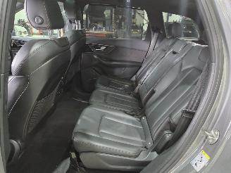 Audi Q7 3.0 TDI e-tron hybrid s line HUD PANO picture 10