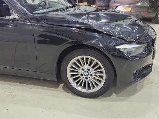 BMW 3-serie 318D picture 16