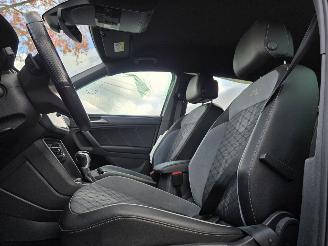 Volkswagen Tiguan R-Line TDI DSG 4Motion Virtual Head-Up Led Camera Sfeerverl. Stuurverw. Stoelverw. Trekhaak 147KW/200PK picture 11