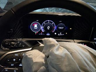 Volkswagen Tiguan 2.0 TDI DSG Virtual Head-Up IQ-Light 360view Navi Stuurverw. Stoelverw. Acc Trekhaak 110KW/150PK picture 20