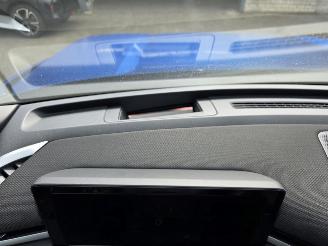 Volkswagen T-Roc R-Line 1.5eTSI Head-Up IQ-Light SurroundView Virtual Keyless Sfeerverl. Acc Stuurverw. Drive-Mode 110KW / 150PK picture 14