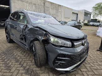 Volkswagen Tiguan R-Line 1.5eTSI ProMax-Navi Head-Up Keyless IQ-Light 360View Massage Sfeerverl. Acc Lane-Assist Trekhaak 110KW/150PK picture 7