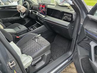 Volkswagen Tiguan R-Line 1.5eTSI ProMax-Navi Head-Up Keyless IQ-Light 360View Massage Sfeerverl. Acc Lane-Assist Trekhaak 110KW / 150PK picture 9