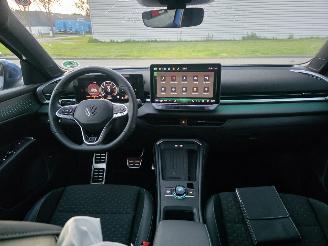 Volkswagen T-Roc R-Line 1.5eTSI IQ-Light Drive-Mode Camera Virtual Keyless Sfeerverl. Acc Lane-Assist 110KW / 150PK picture 12