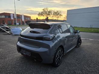 Peugeot 208 GT Automaat Pano Led Keyless Camera Navi Drive-Mode Leder Sfeerverl. 74KW/101PK picture 5