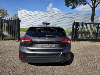 Ford Focus 1.0 EcoBoost Led Acc Camera Led Navi Lane-Assist Stuurverw. Voorruitverw. 74KW/100PK picture 4