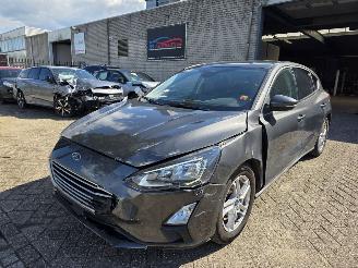 Auto incidentate Ford Focus 1.0 EcoBoost Led Acc Camera Led Navi Lane-Assist Stuurverw. Voorruitverw. 74KW/100PK 2020/6