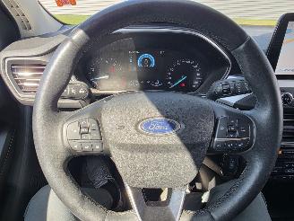 Ford Focus 1.0 EcoBoost Led Acc Camera Led Navi Lane-Assist Stuurverw. Voorruitverw. 74KW/100PK picture 14
