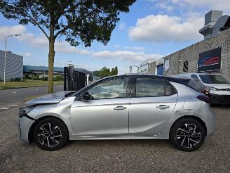 Damaged car Opel Corsa GS-LINE Automaat Virtual Drive-Mode Navi Led Camera Lane-Assist Stuurverw. Mirror-Screen 74KW / 101PK 2025/7