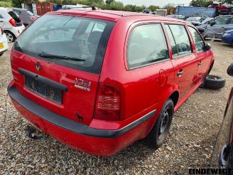 Skoda Octavia Octavia Combi (1U5), Combi 5-drs, 1998 / 2010 1.6 picture 3