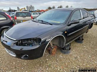 Coche siniestrado Chrysler Sebring Sebring (JR), Sedan, 2001 / 2007 2.7 V6 24V 2001/8