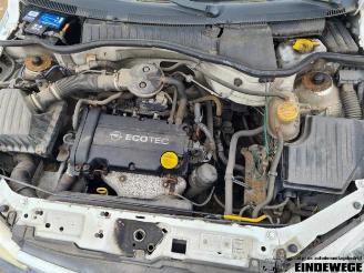 Opel Corsa Corsa C (F08/68), Hatchback, 2000 / 2009 1.2 16V picture 8