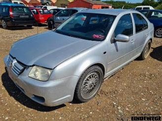 Auto da rottamare Volkswagen Bora Bora (1J2), Sedan, 1998 / 2013 2.0 2003/1