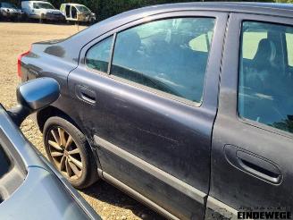 Volvo S-60 S60 I (RS/HV), Sedan, 2000 / 2010 2.4 20V 170 picture 11