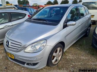 Salvage car Mercedes B-klasse B (W245), Hatchback, 2005 / 2011 2.0 B-180 CDI 16V 2007/3