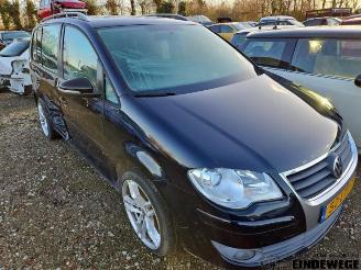 Coche siniestrado Volkswagen Touran Touran (1T1/T2), MPV, 2003 / 2010 1.4 16V TSI 140 2010/10