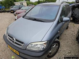 Uttjänta bilar auto Opel Zafira Zafira (F75), MPV, 1998 / 2005 2.0 DI 16V 2004/11
