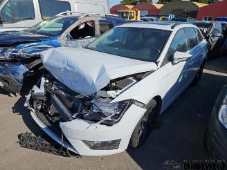 Coche siniestrado Seat Leon Leon ST (5FF), Combi 5-drs, 2012 / 2020 1.8 TSI Ecomotive 16V 2014/10