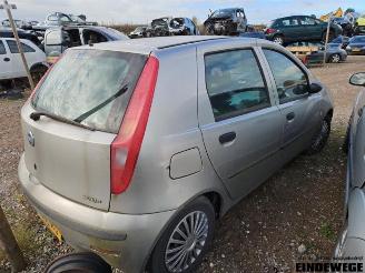 Fiat Punto Punto II (188), Hatchback, 1999 / 2012 1.3 JTD Multijet 16V picture 3