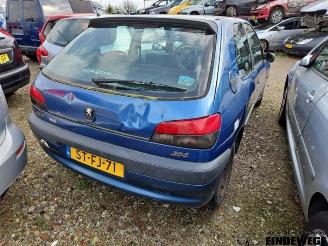 Peugeot 306 306 (7A/C/S), Hatchback, 1993 / 2002 1.4 picture 3