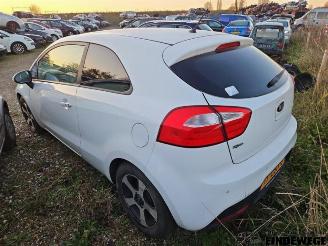 Kia Rio Rio III (UB), Hatchback, 2011 / 2017 1.2 CVVT 16V picture 2