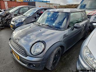 Salvage car Mini Cooper Mini (R56), Hatchback, 2006 / 2013 1.6 16V Cooper 2009/10