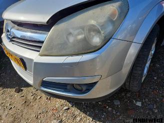 Opel Astra Astra H (L48), Hatchback 5-drs, 2004 / 2014 1.8 16V picture 9