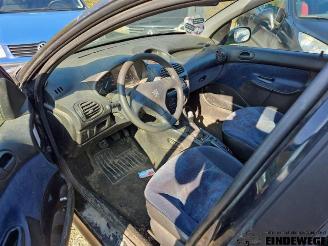 Peugeot 206 206 (2A/C/H/J/S), Hatchback, 1998 / 2012 1.4 XR,XS,XT,Gentry picture 2